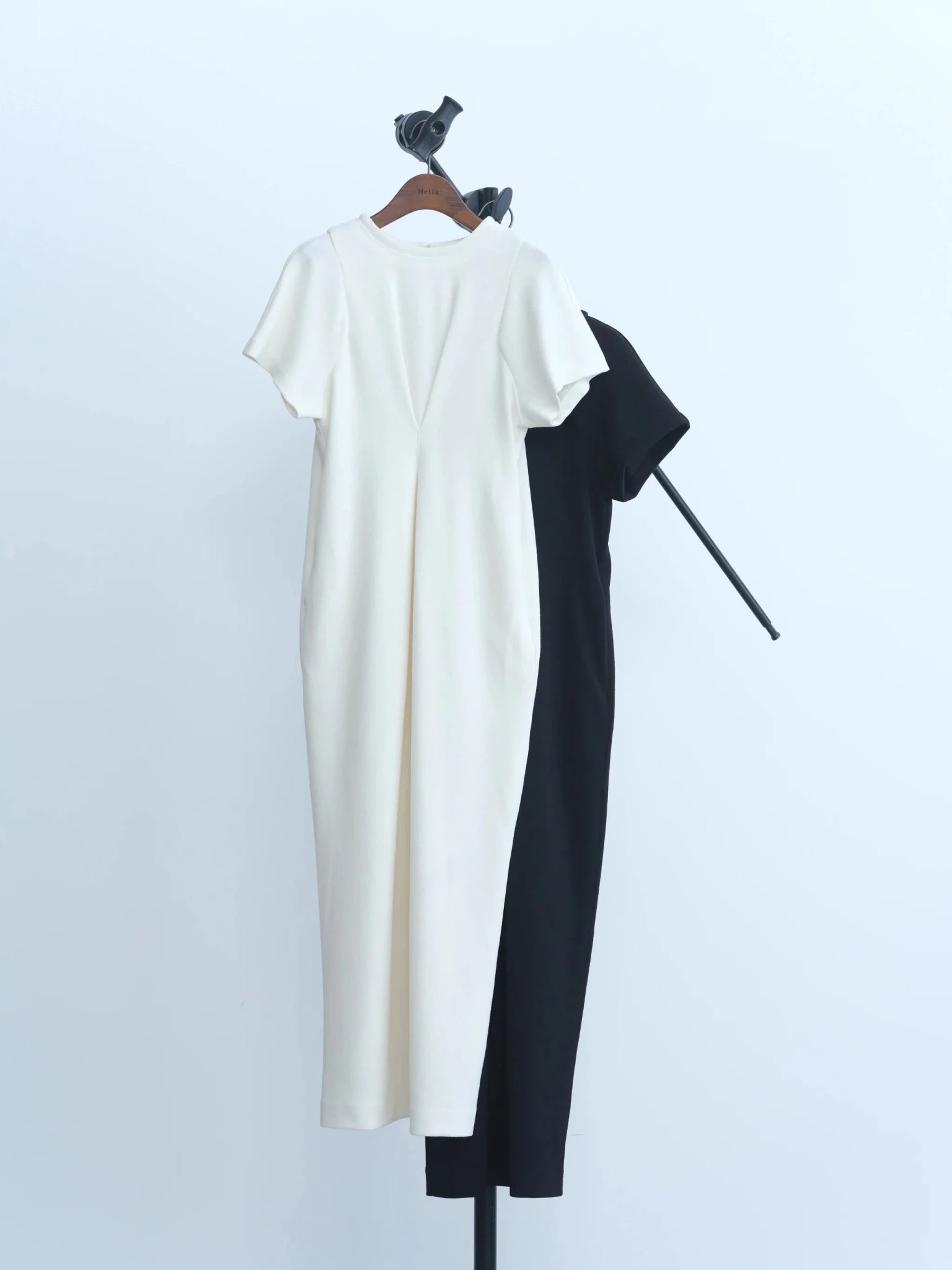 【Hella 2026 SPRING/SUMMER】front tuck cocoon dress - Champdelarose