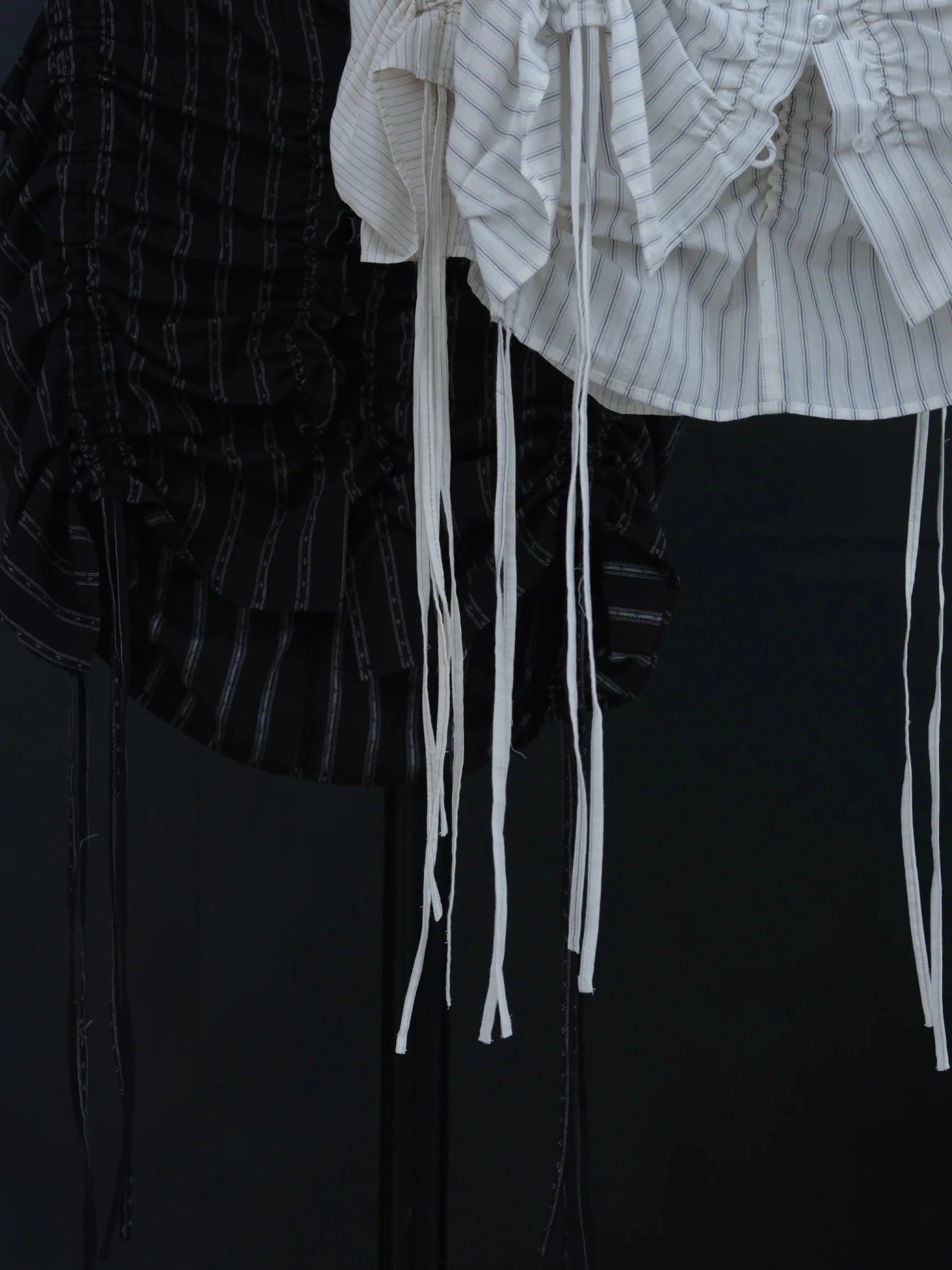 【Hella 2026 SPRING/SUMMER】gather stripe top - Champdelarose