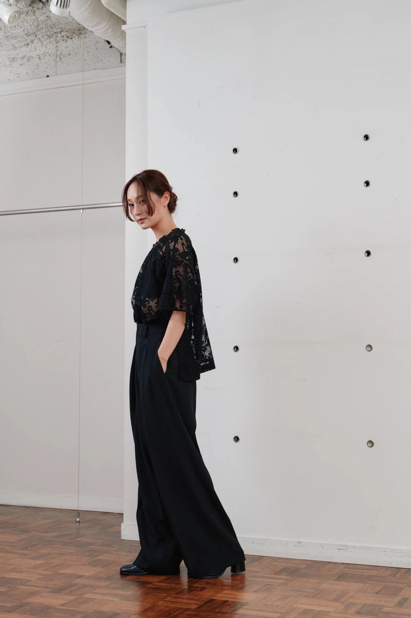 【Hella 2026 SPRING/SUMMER】rascel lace half sleeve top - Champdelarose