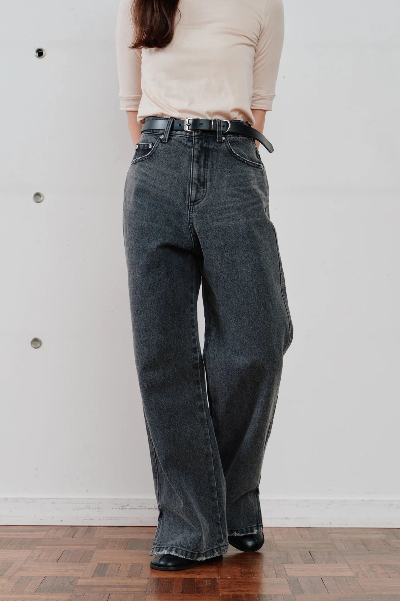 【Hella 2026 SPRING/SUMMER】side hem slit denim - Champdelarose