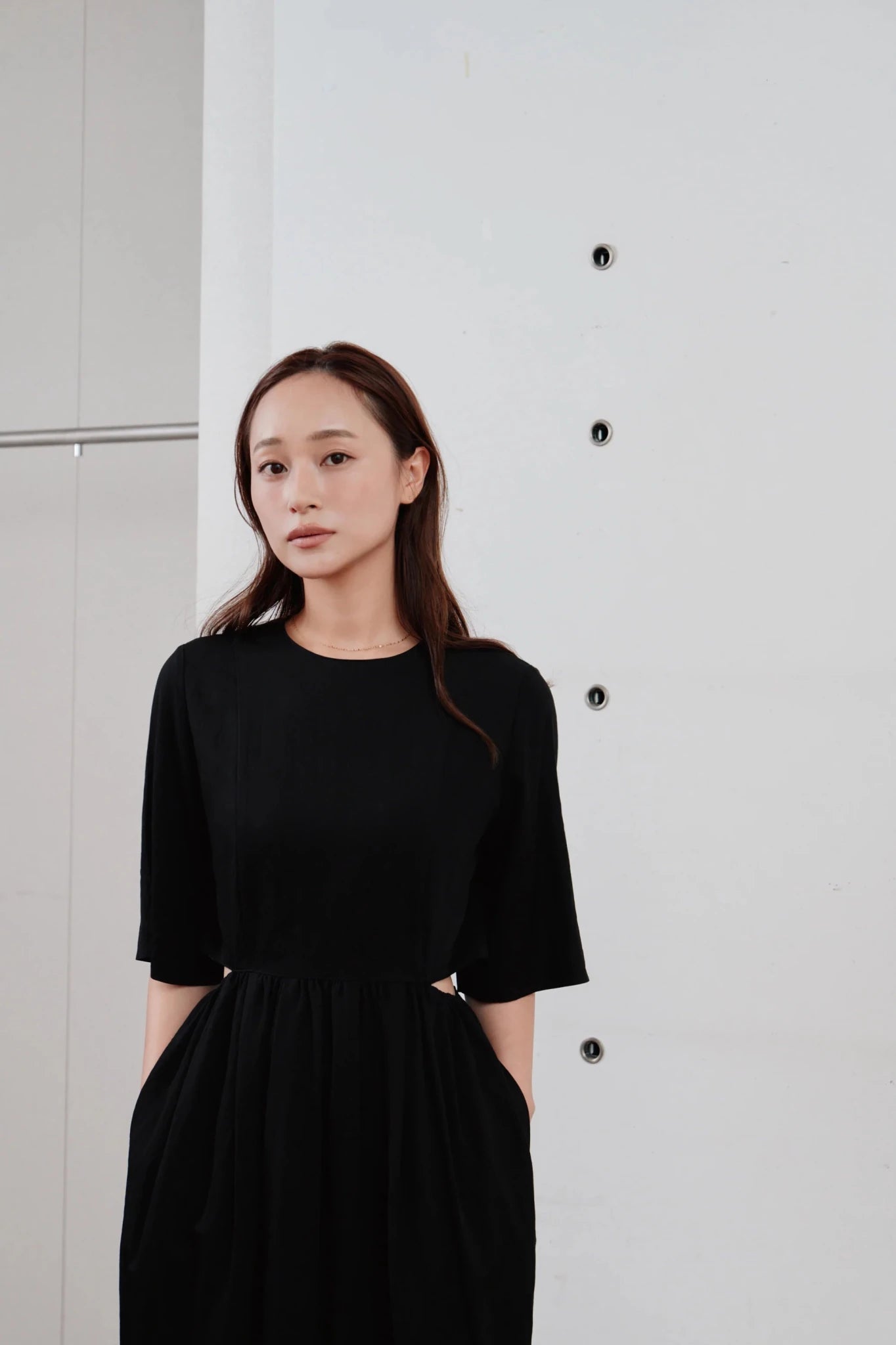 【Hella 2026 SPRING/SUMMER】waist side slit cocoon dress - Champdelarose