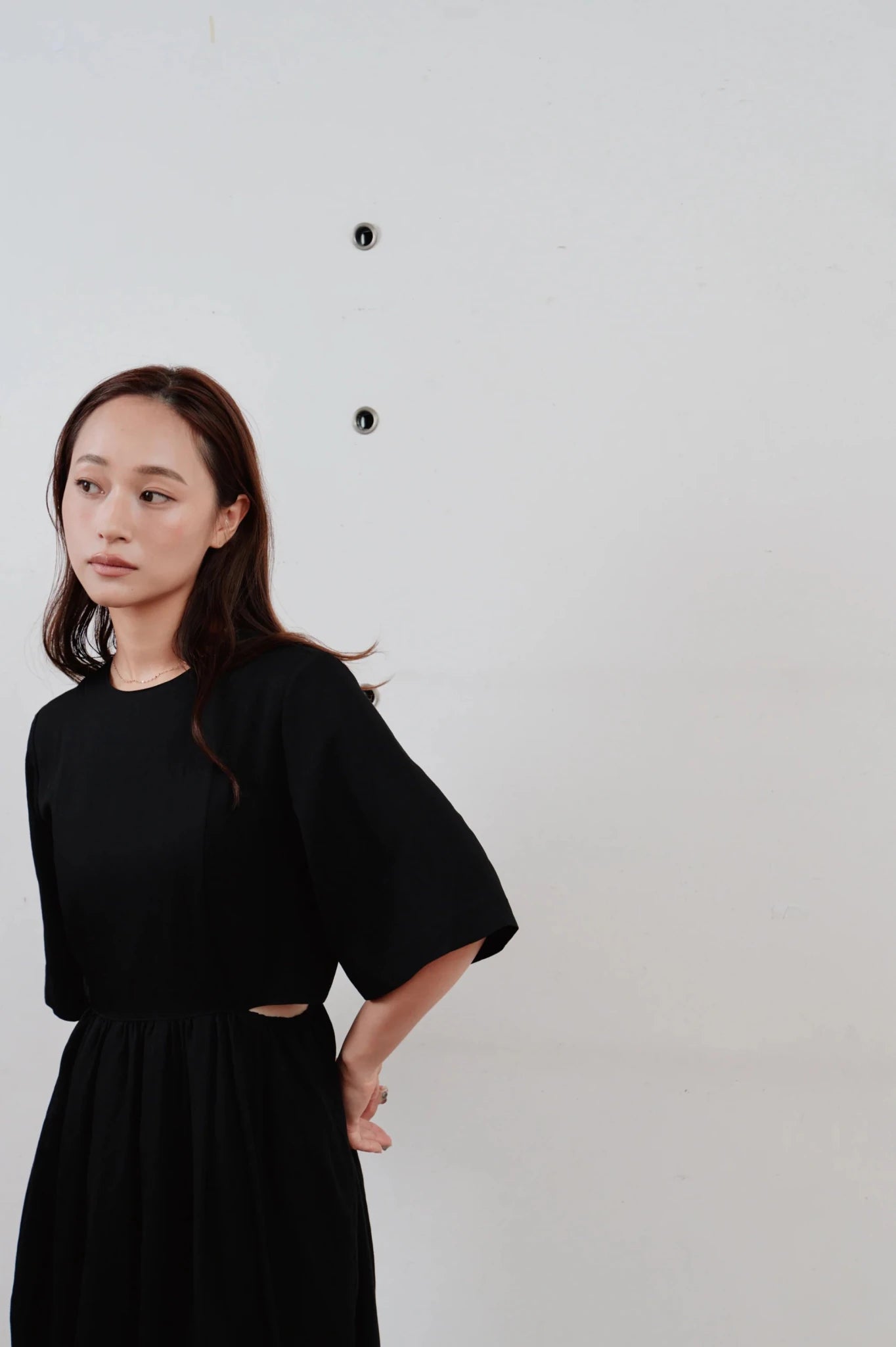 【Hella 2026 SPRING/SUMMER】waist side slit cocoon dress - Champdelarose