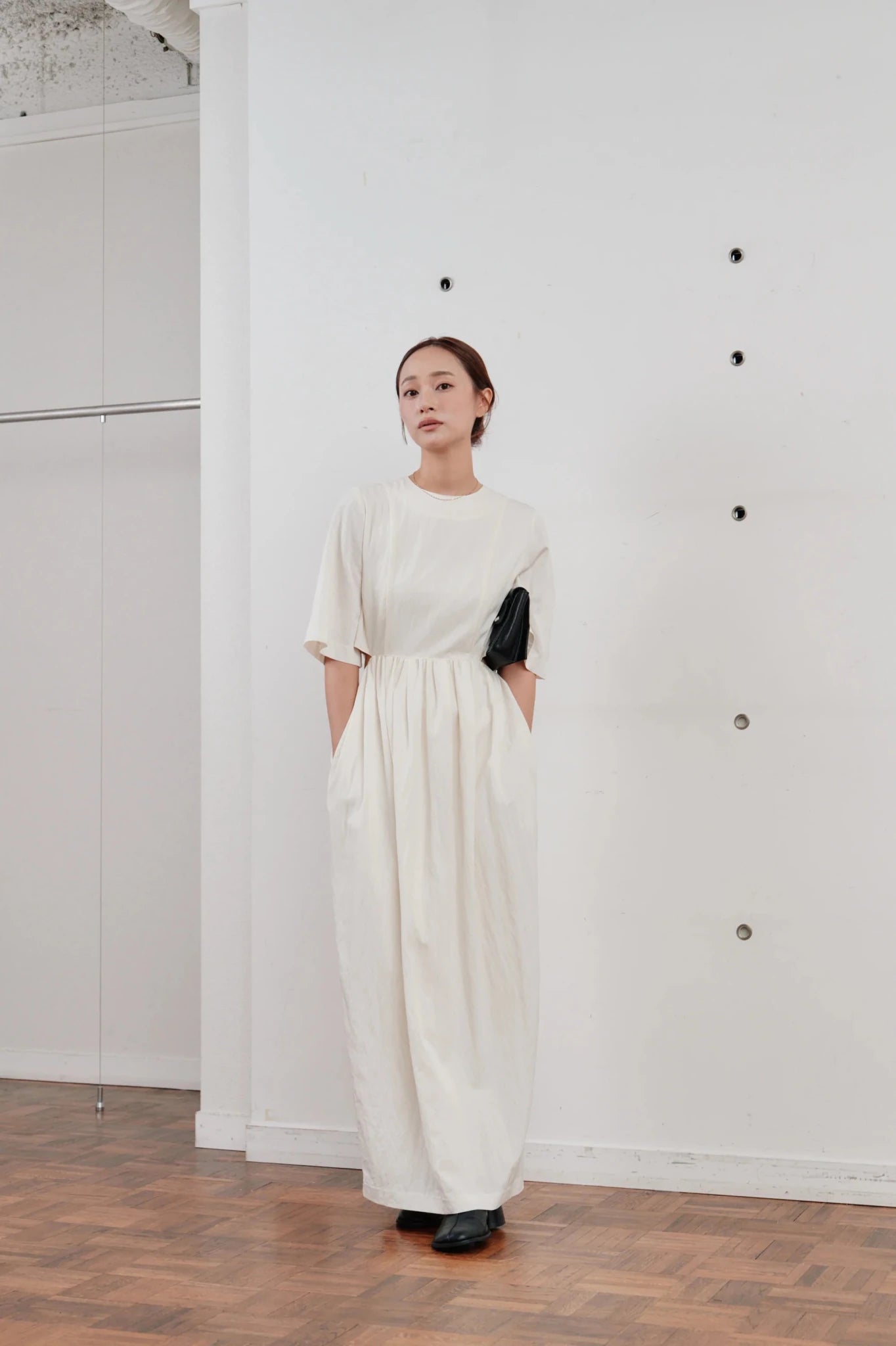 【Hella 2026 SPRING/SUMMER】waist side slit cocoon dress - Champdelarose