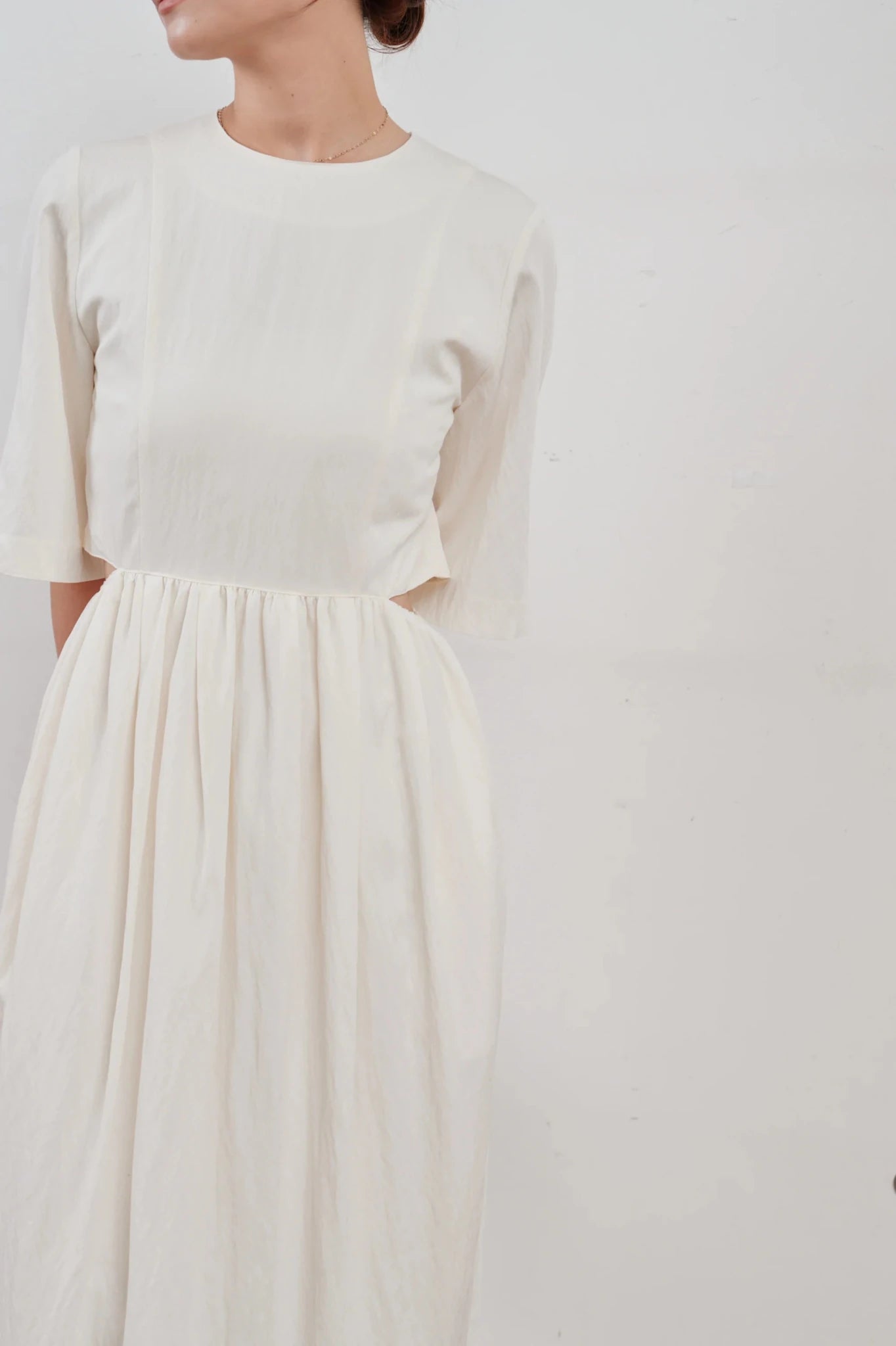 【Hella 2026 SPRING/SUMMER】waist side slit cocoon dress - Champdelarose