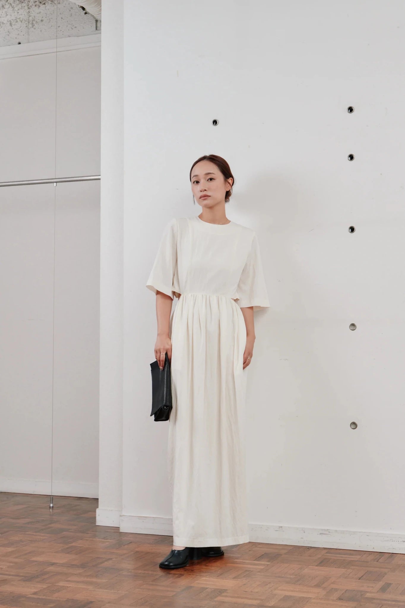 【Hella 2026 SPRING/SUMMER】waist side slit cocoon dress - Champdelarose