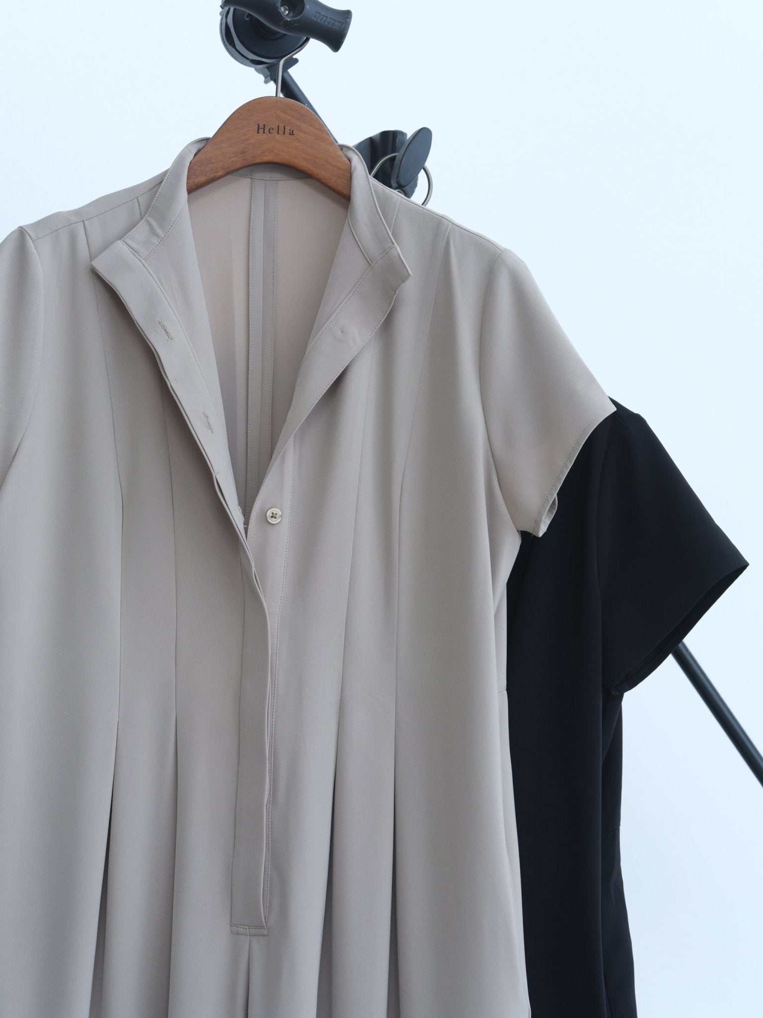 【Hella 2026 SPRING/SUMMER】wide tuck jumpsuit - Champdelarose