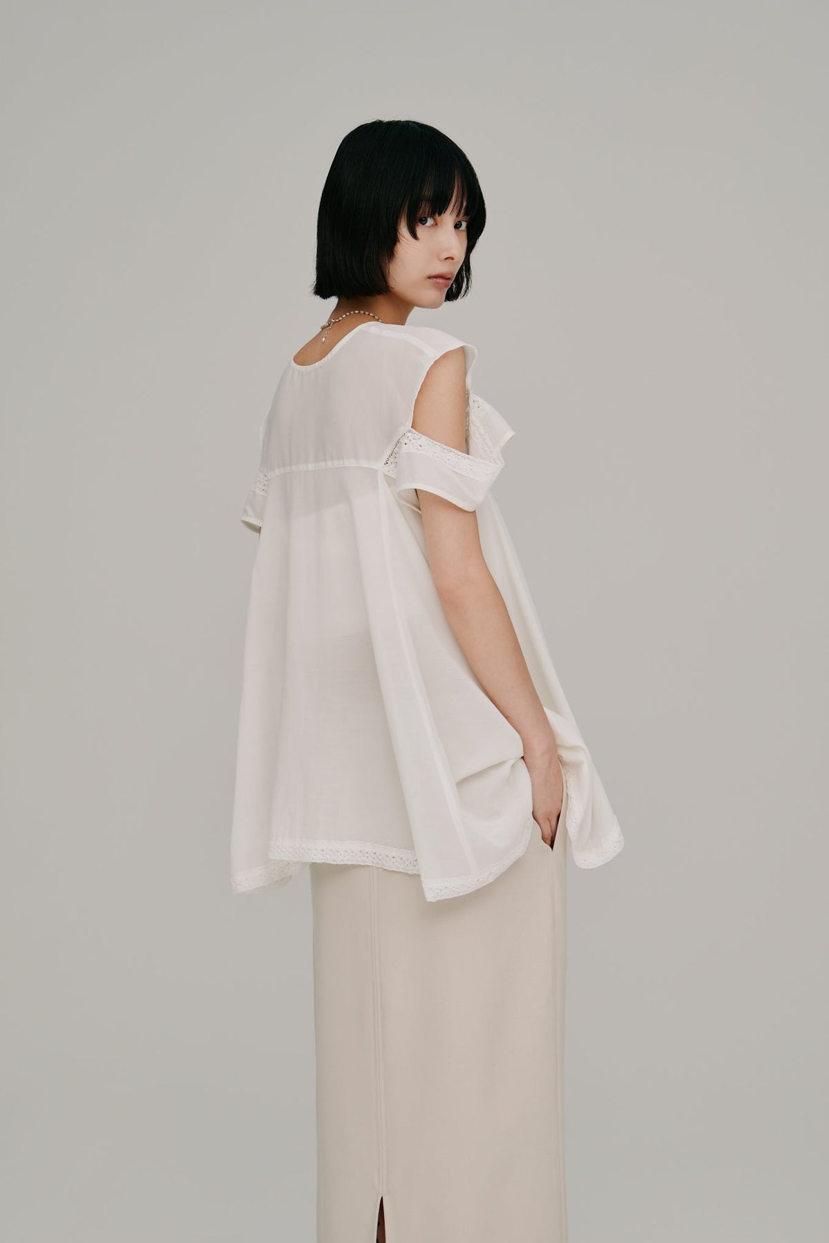 【Hella 2027 SS】cold shoulder lace top - 5月下旬頃発送 - Champdelarose