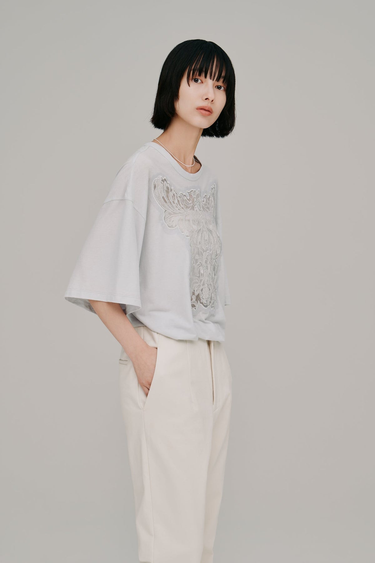 【Hella 2027 SS】embroidery over tee - 5月下旬頃発送 - Champdelarose