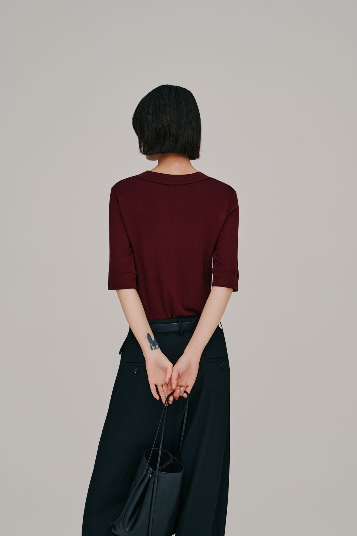 【Hella 2027 SS】overlock neck tee - 5月下旬頃発送 - Champdelarose