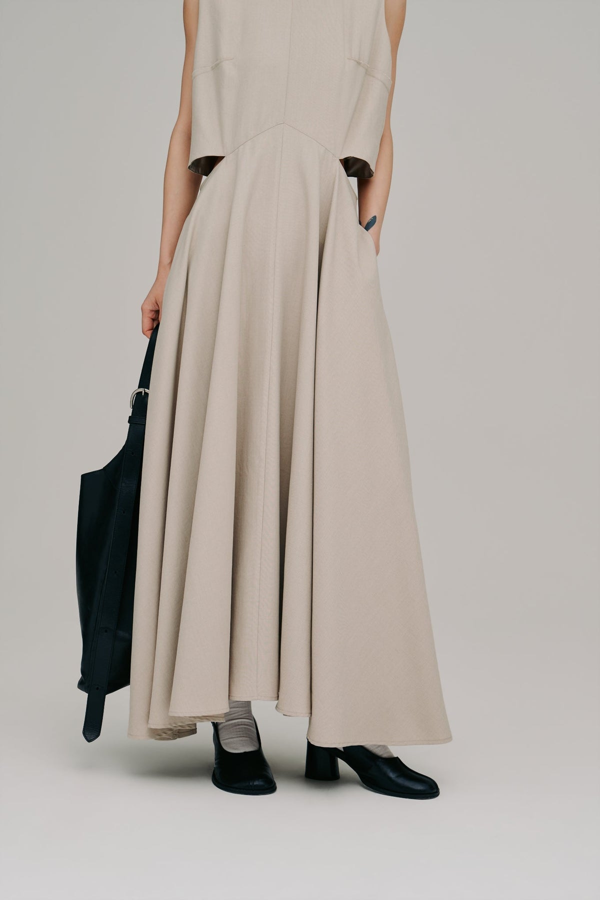 【Hella 2027 SS】side slash flare dress - 5月下旬頃発送 - Champdelarose