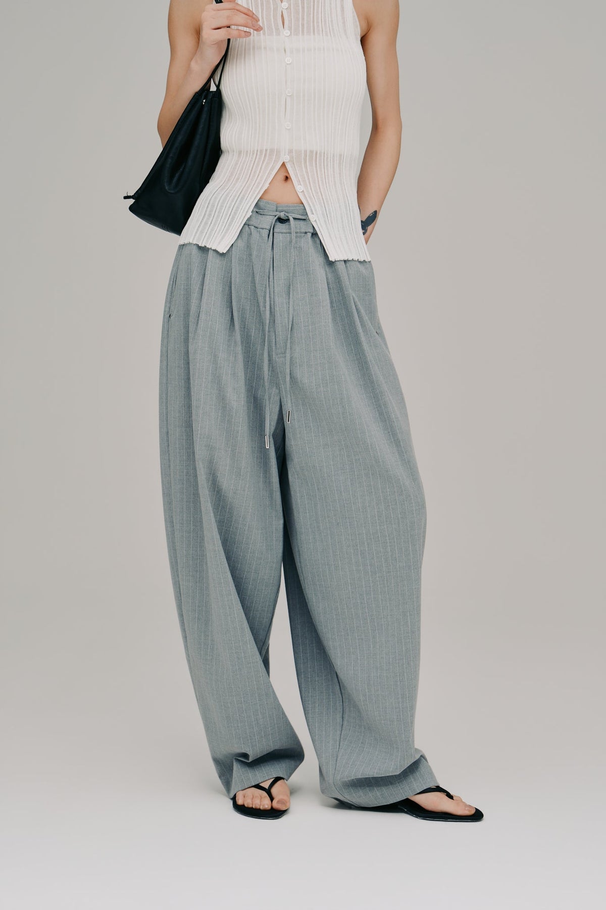 【Hella 2027 SS】stripe gather cocoon pants - 4月下旬頃発送 - Champdelarose