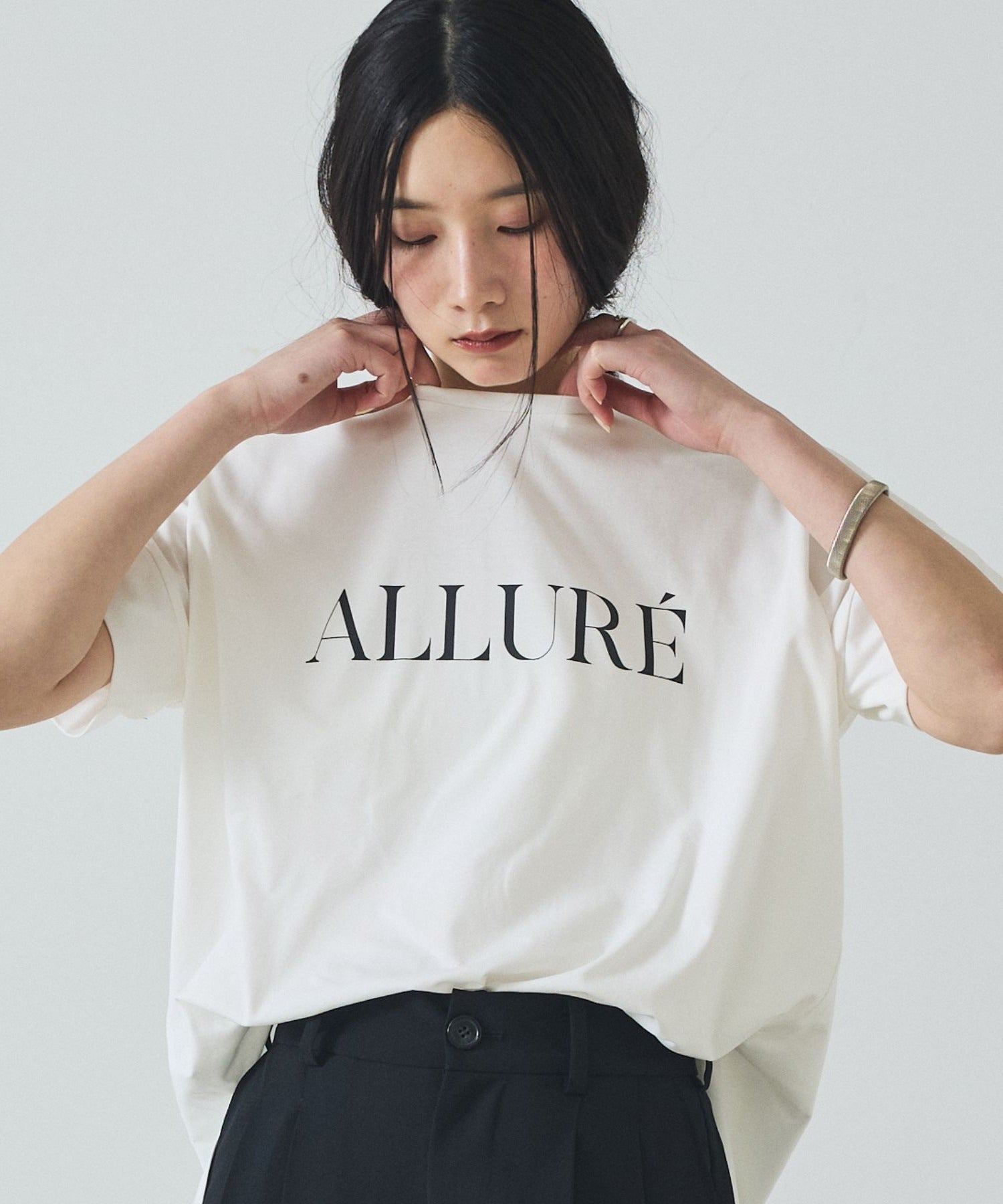 【ぷちcham】ワイドロゴTシャツ
