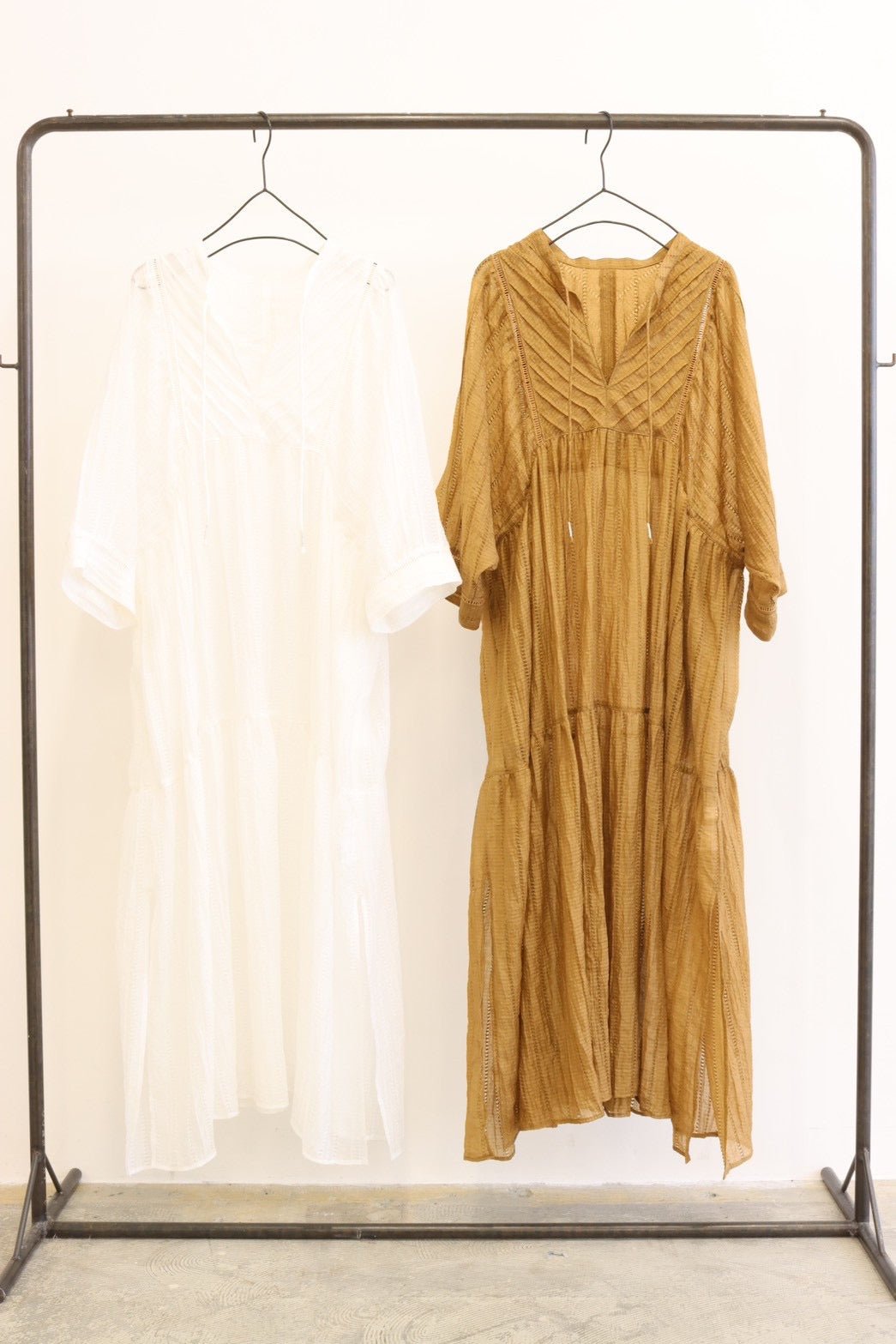 【LE MELANGE 2026 SUMMER】リネンドビーストライプワンピース - Champdelarose