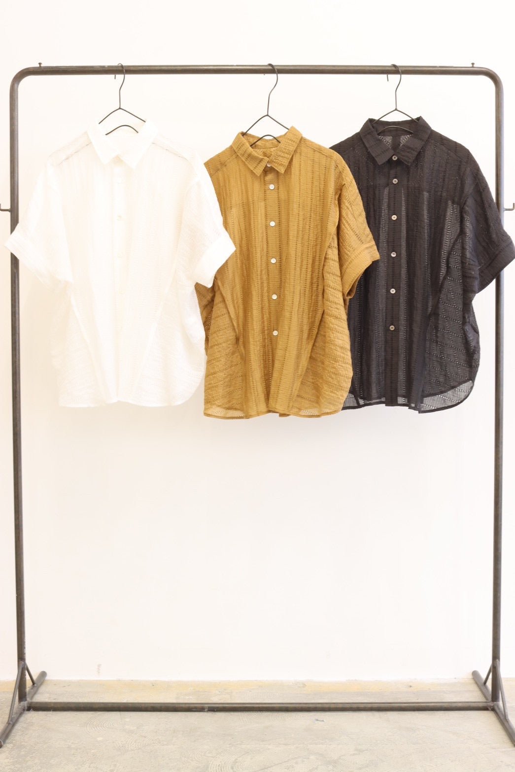 【LE MELANGE 2026 SUMMER】リネンドビーストライプシャツ - Champdelarose