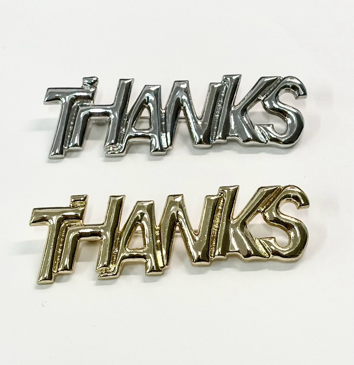 【LE MELANGE 2027 SPRING】「THANKS」レターメタルブローチ - 2月中旬頃発送 - Champdelarose