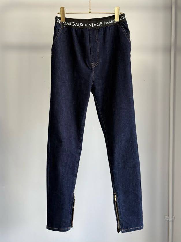 【MARGAUX 2026 FALL】ワンウォッシュデニムスリムパンツ - Champdelarose