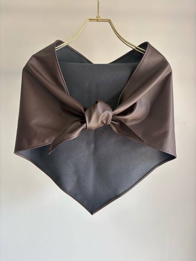 【MARGAUX 2026 FALL】フェイクレザースカーフ - Champdelarose