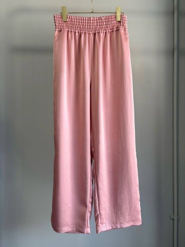 【MARGAUX 2026 FALL】ウエストゴムサテンパンツ - Champdelarose