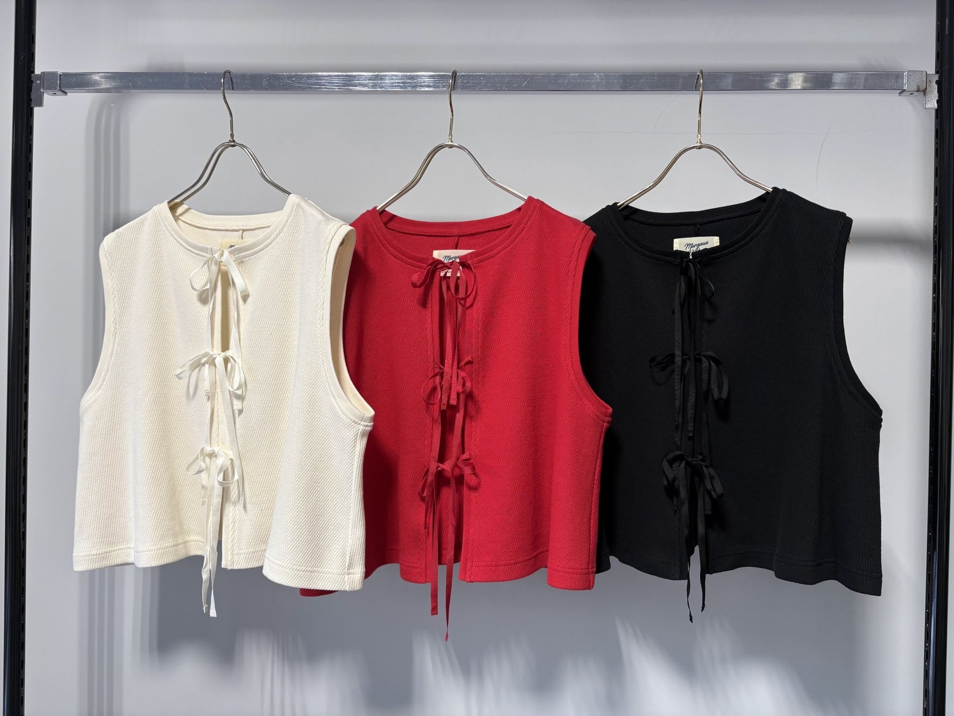 【MARGAUX 2026 SS】タイフロントベスト - Champdelarose