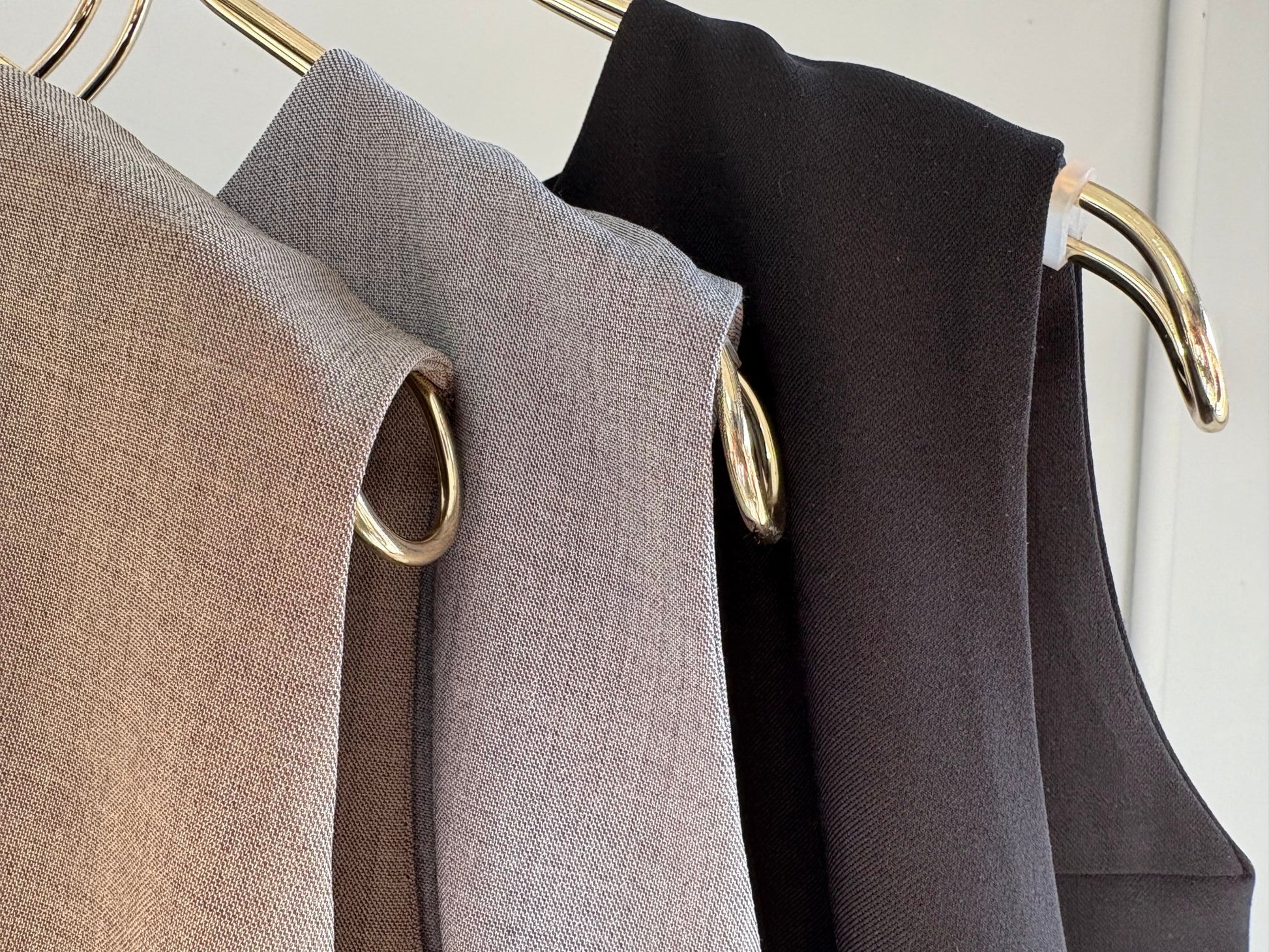 【MARGAUX 2026 SS】バルーンヘムノースリーブBL - Champdelarose