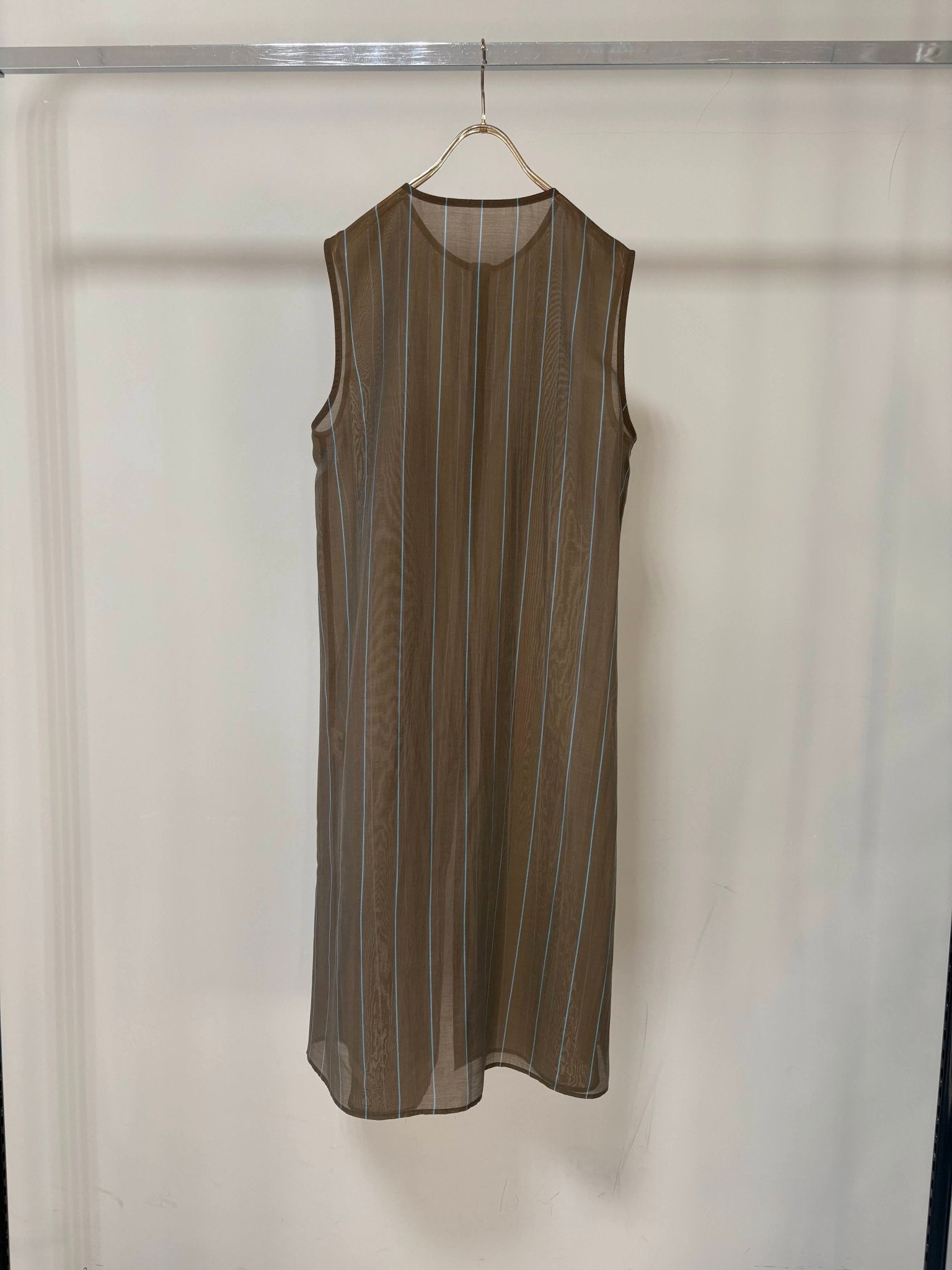 【MARGAUX 2026 SS】シアーストライプノースリーブPO - Champdelarose