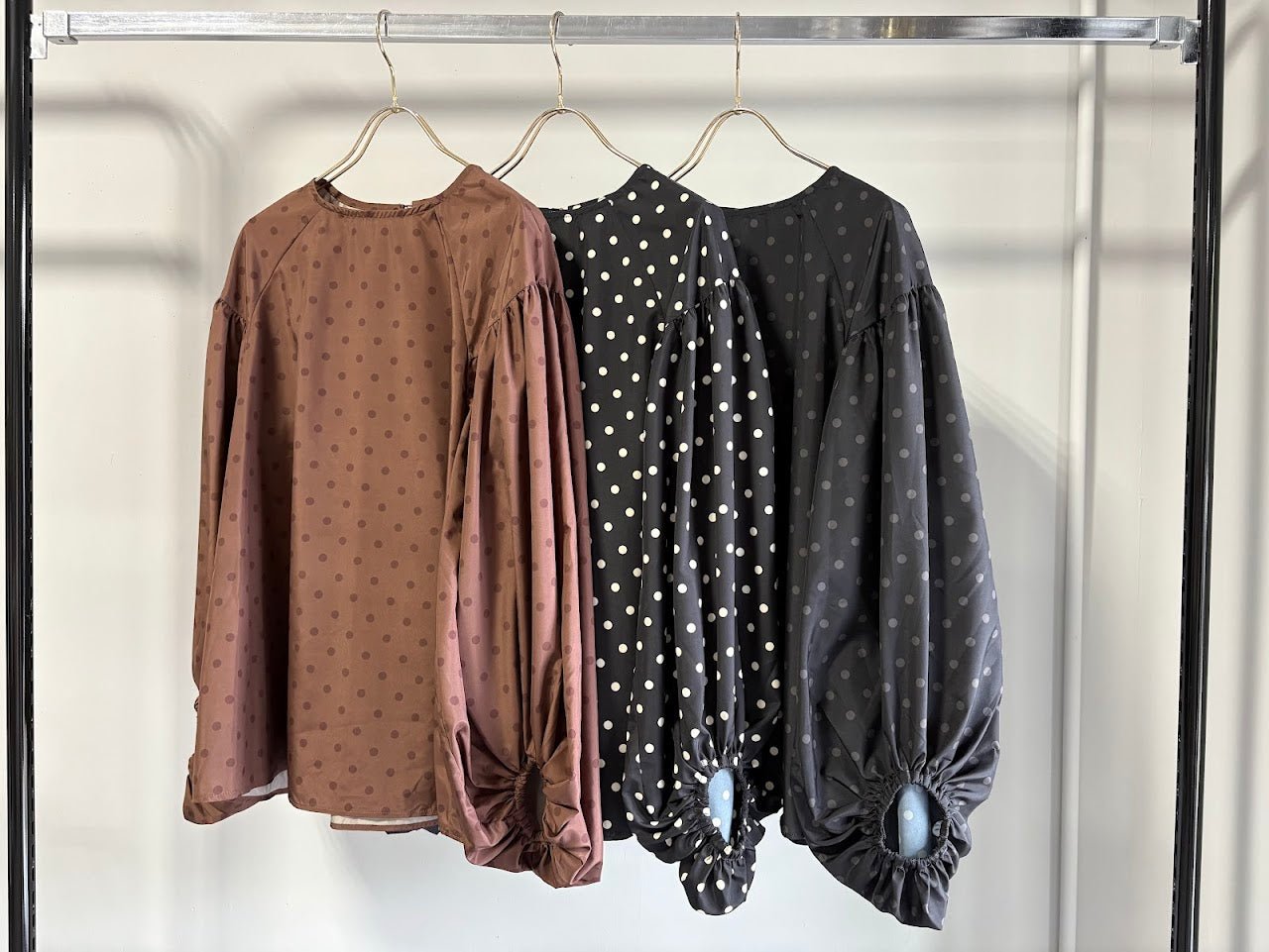 【MARGAUX VINTAGE 2026 PRE SPRING】ドットブラウス - Champdelarose