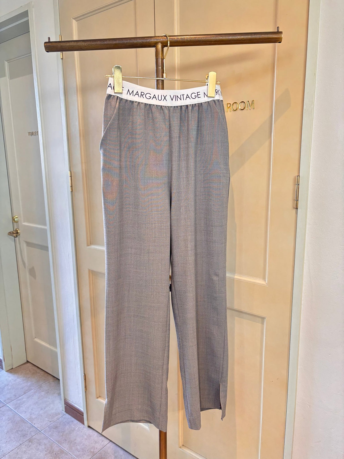 【MARGAUX VINTAGE 2027 PS】ウエストロゴストレートパンツ - 1月下旬頃発送 - Champdelarose
