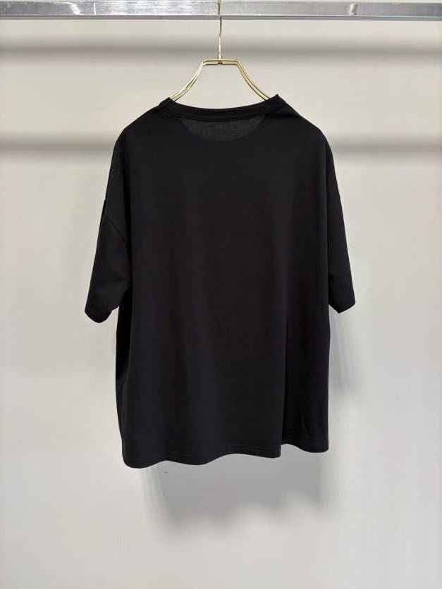 【MARGAUX VINTAGE 2027 PS】THE DEVIL WEARS PRADA 2 TEE（デジタルプリント）- 3月下旬頃発送 - Champdelarose