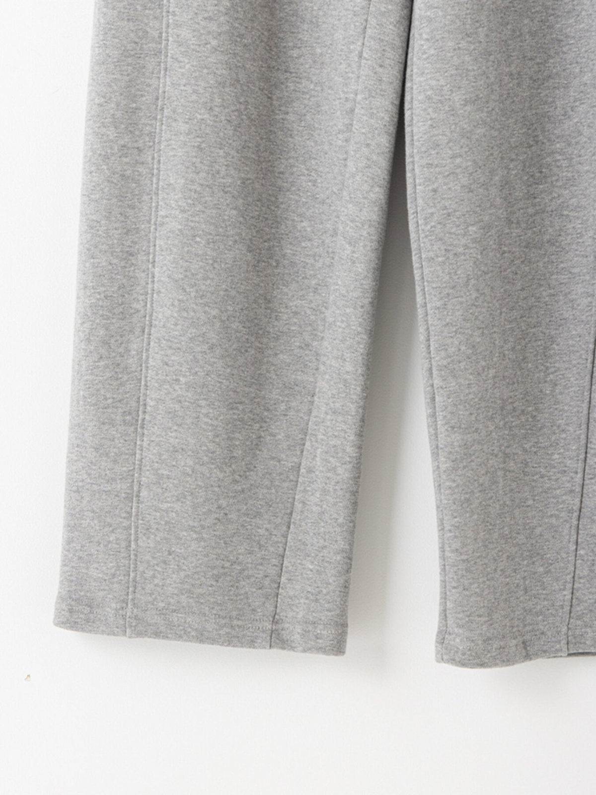 【Mewl 2027 PRE SPRING 】CURVY SWEAT PANTS - 1月中旬頃発送 - Champdelarose