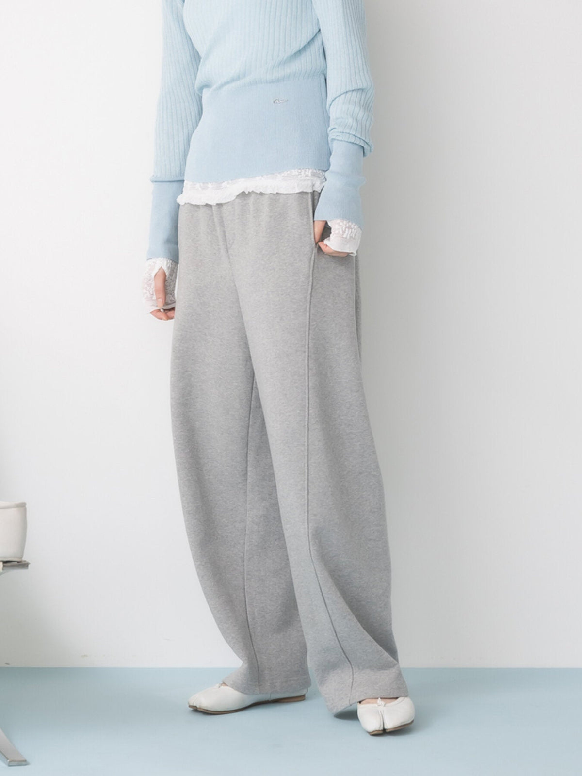 【Mewl 2027 PRE SPRING 】CURVY SWEAT PANTS - 1月中旬頃発送 - Champdelarose