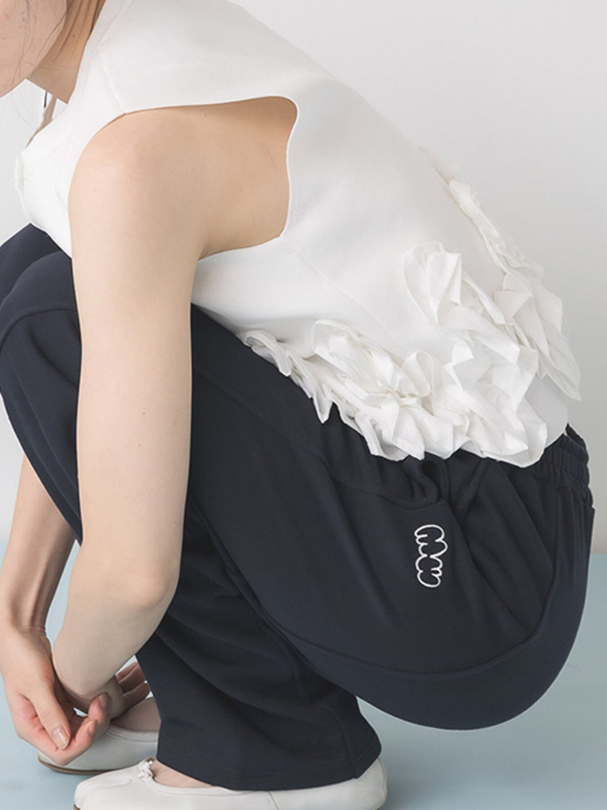 【Mewl 2027 PRE SPRING 】CURVY SWEAT PANTS - 1月中旬頃発送 - Champdelarose