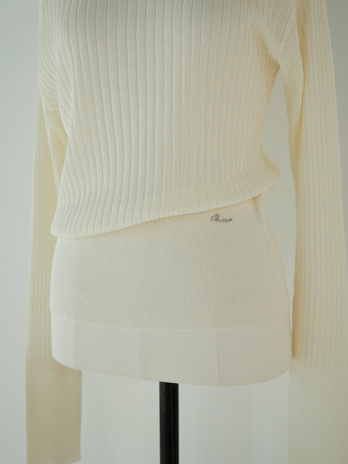【Mewl 2027 PRE SPRING】ASYMMETRIC TOP - 1月中旬頃発送 - Champdelarose