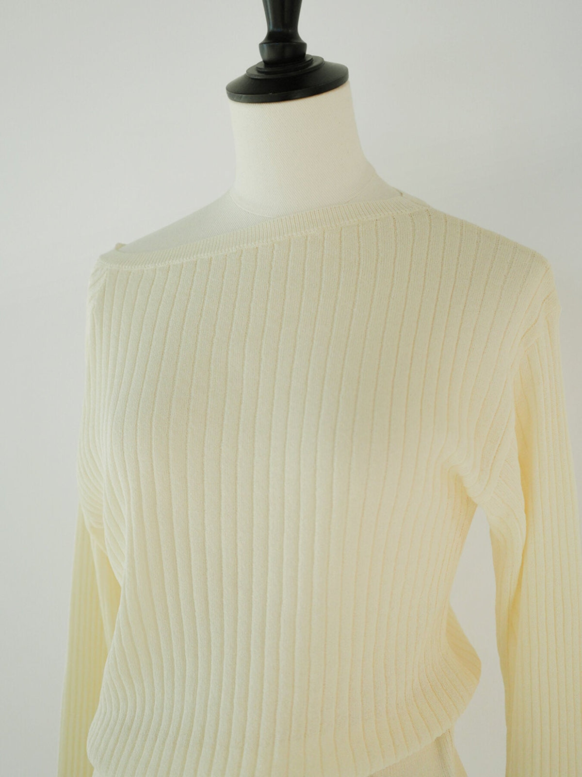 【Mewl 2027 PRE SPRING】ASYMMETRIC TOP - 1月中旬頃発送 - Champdelarose