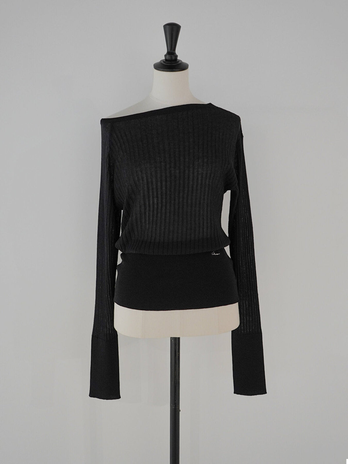 【Mewl 2027 PRE SPRING】ASYMMETRIC TOP - 1月中旬頃発送 - Champdelarose