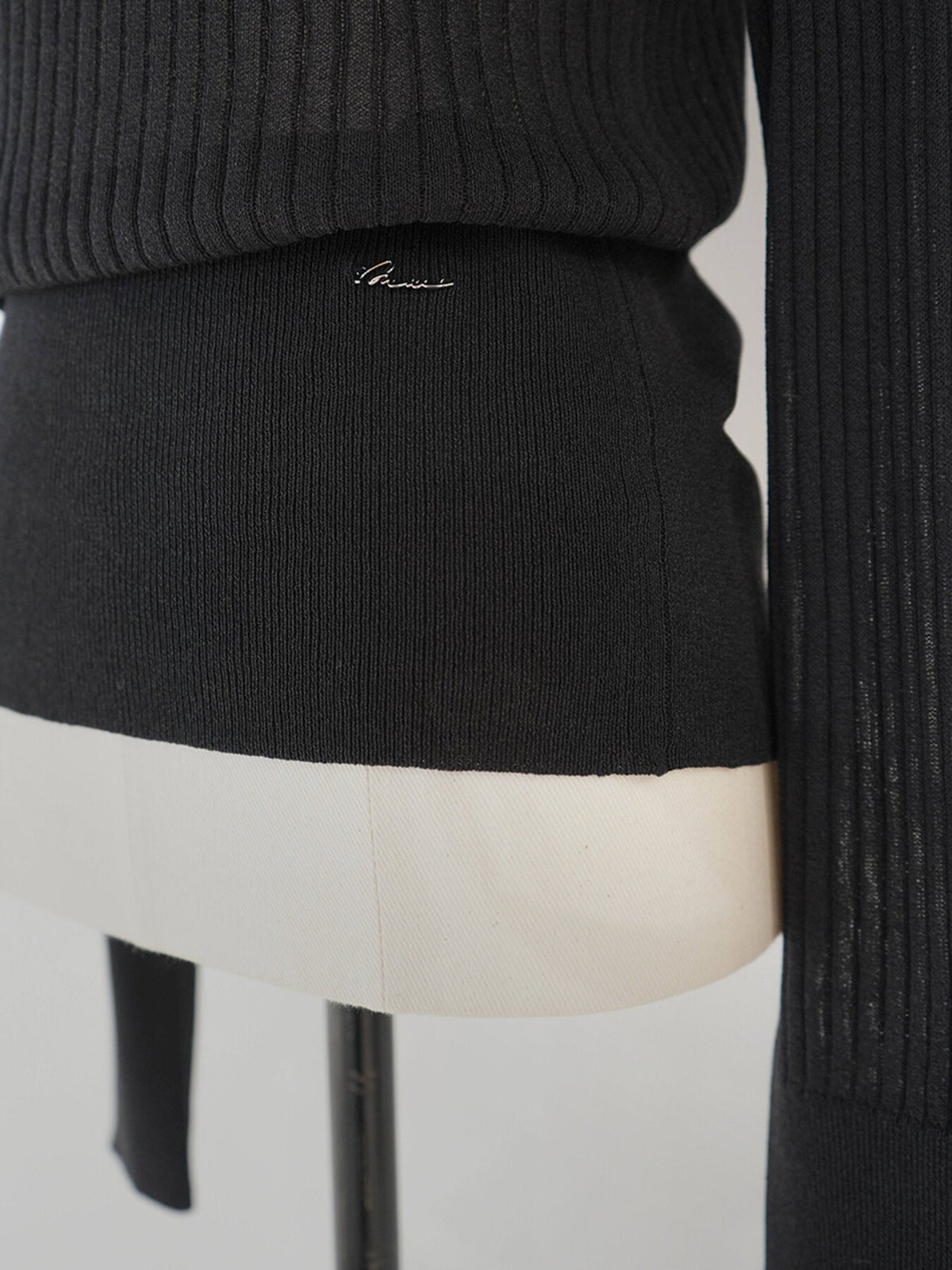 【Mewl 2027 PRE SPRING】ASYMMETRIC TOP - 1月中旬頃発送 - Champdelarose