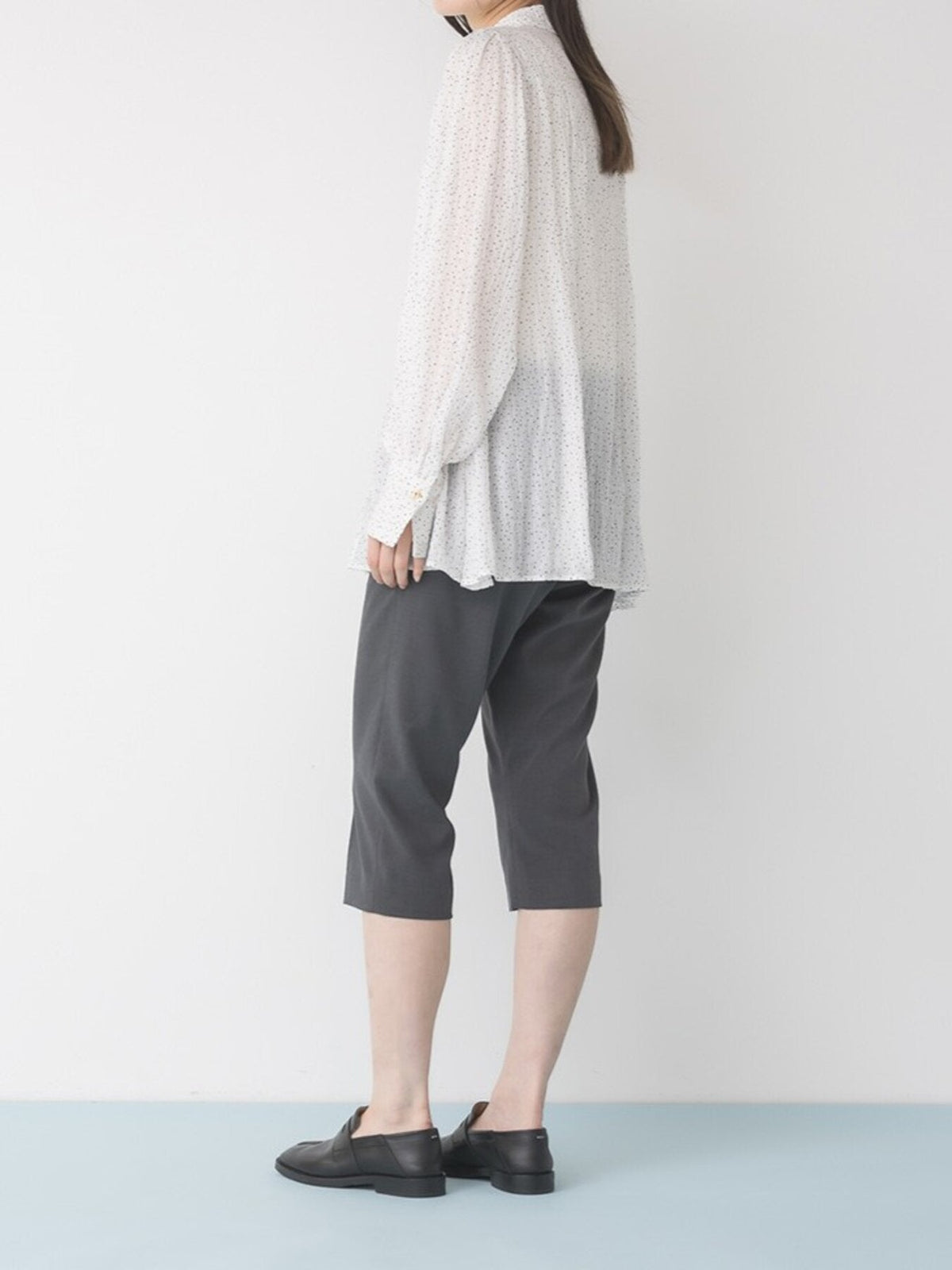 【Mewl 2027 PRE SPRING】LOOSE CAPRI PANTS - 1月中旬頃発送 - Champdelarose