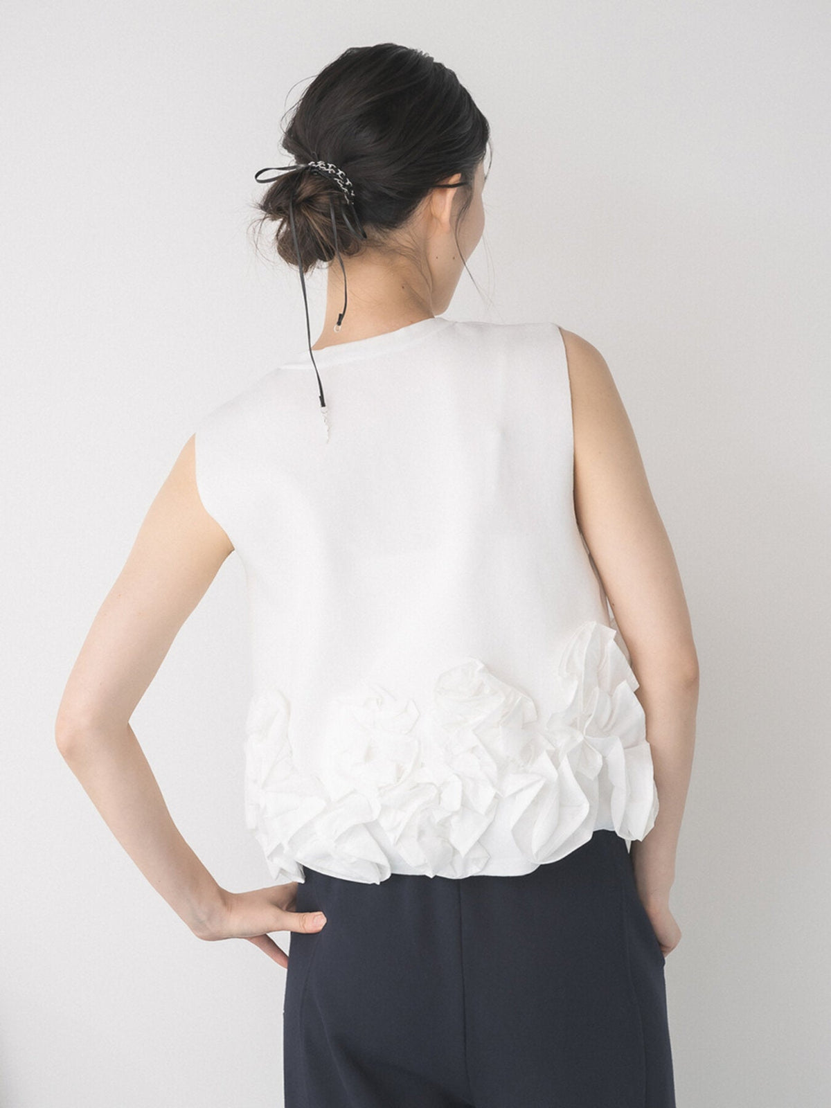 【Mewl 2027 PRE SPRING】PEPLUM KNIT VEST - 1月中旬頃発送 - Champdelarose