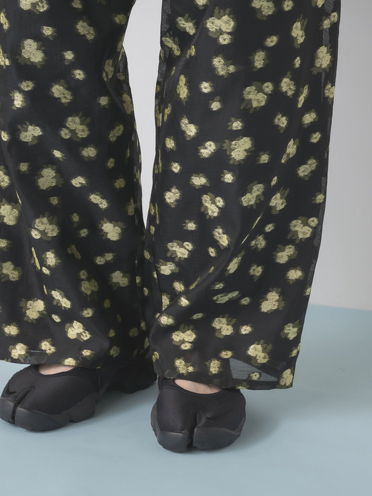 【Mewl 2027 PRE SPRING】SOFIA PANTS - 1月中旬頃発送 - Champdelarose