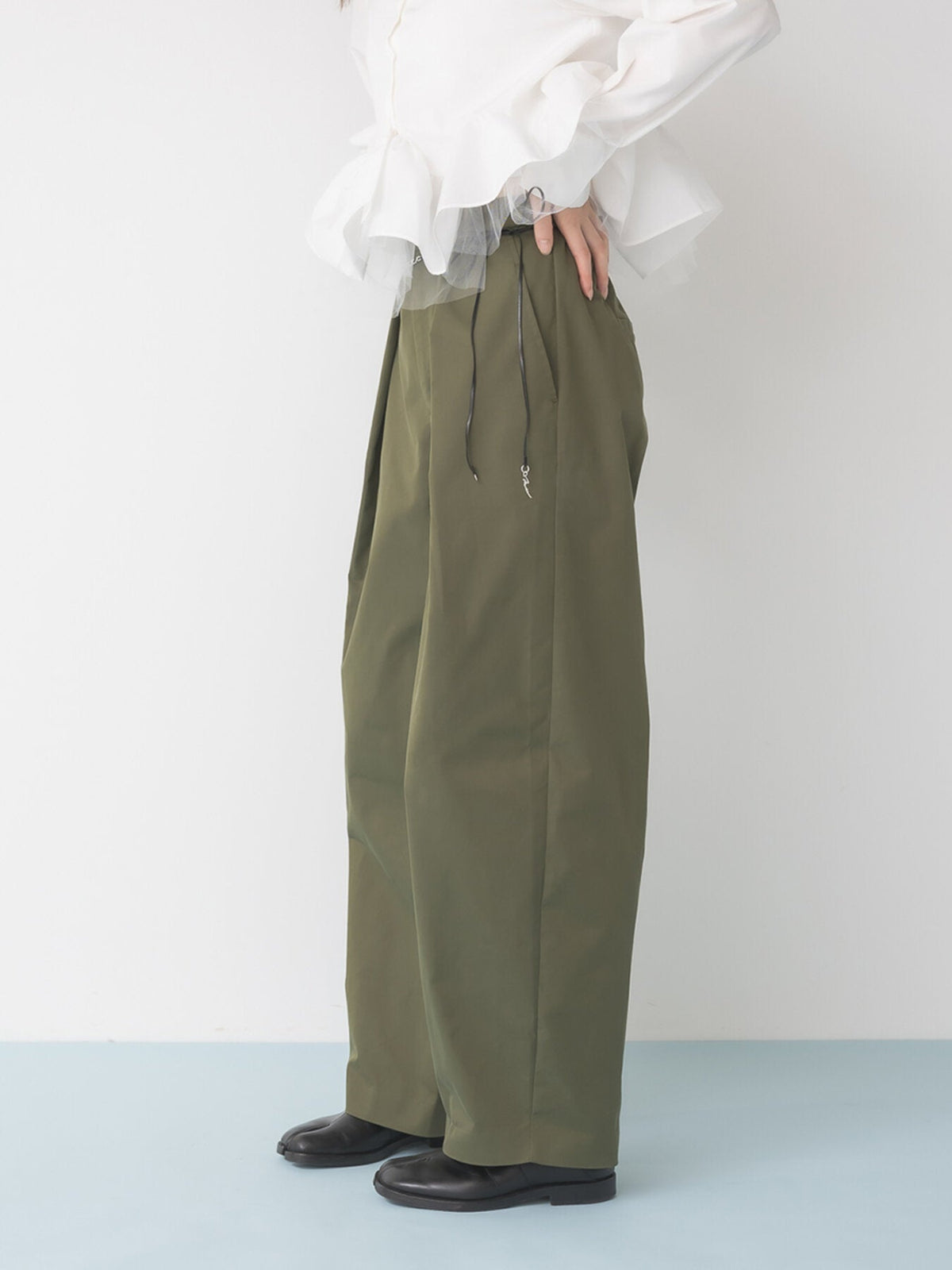 【Mewl 2027 PRE SPRING】TRENCH CURVY PANTS - 1月中旬頃発送 - Champdelarose