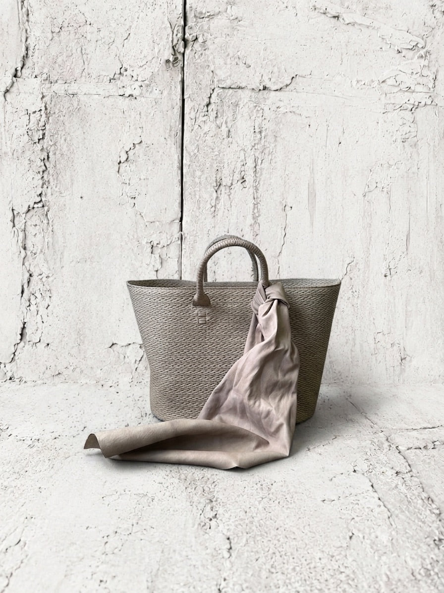 【M.U.L 2026-9】BASKET TOTE M leather stole - 編み込み型押し - Champdelarose