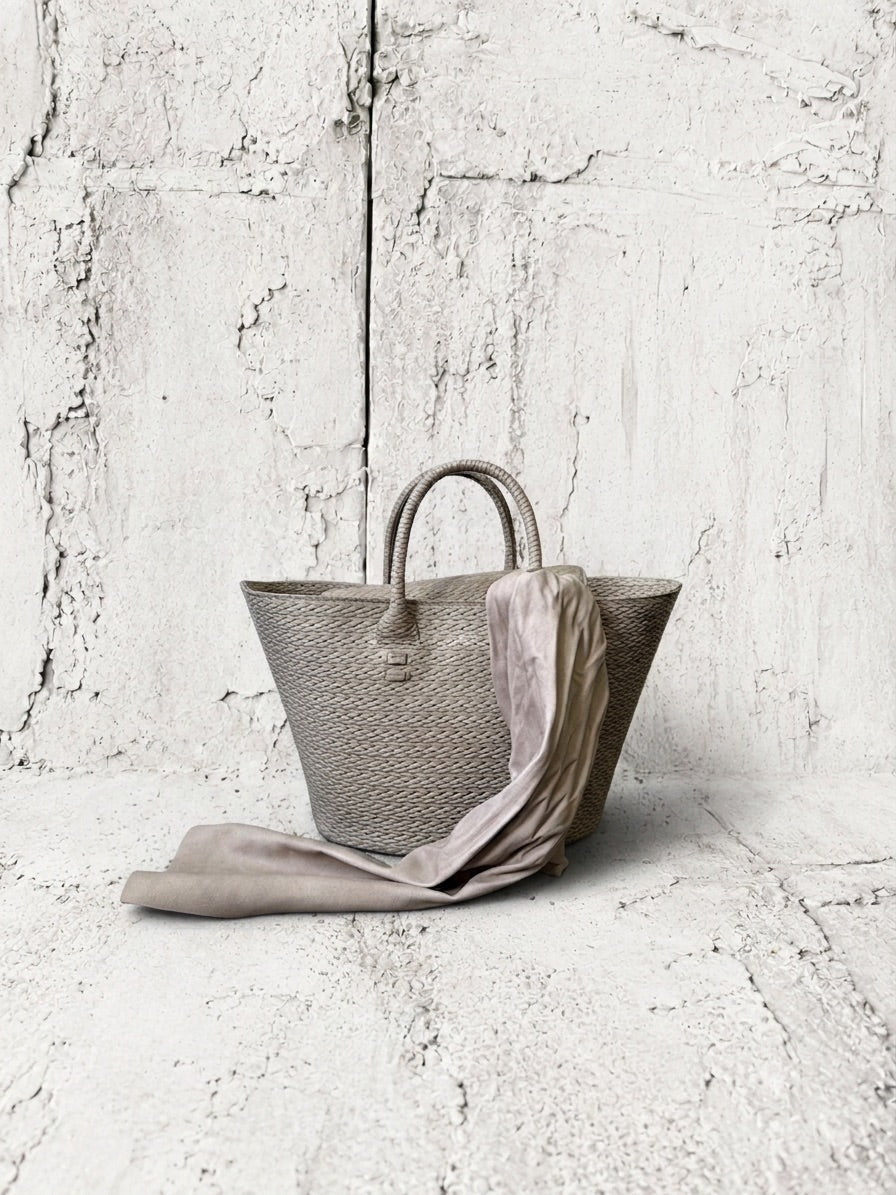 【M.U.L 2026-9】BASKET TOTE S leather stole - 編み込み型押し - Champdelarose