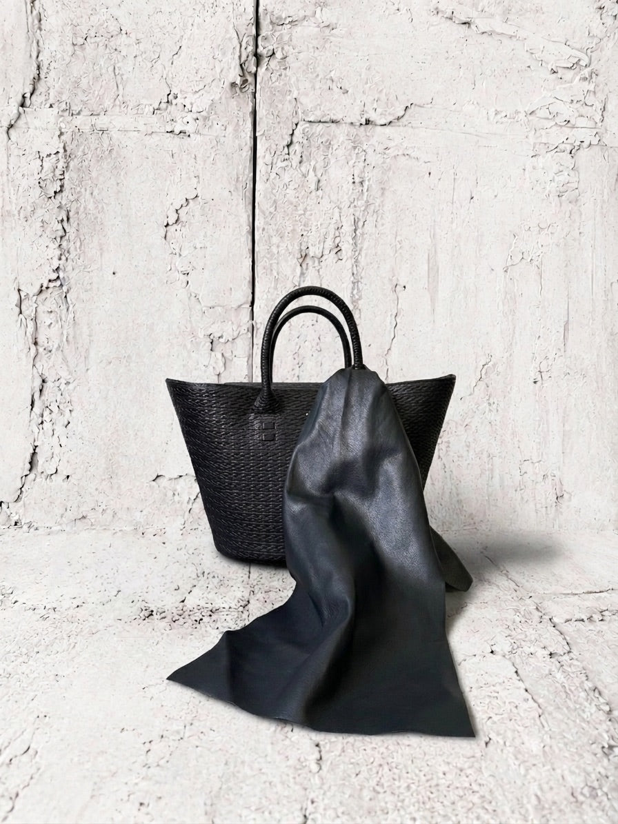 【M.U.L 2026-9】BASKET TOTE S leather stole - 編み込み型押し - Champdelarose