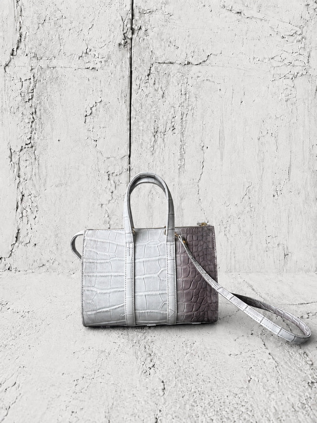 【M.U.L 2026-9】BOSTON BAG S - ホワイトヌバックブラウン汚し加工 クロコダイル型押し - Champdelarose