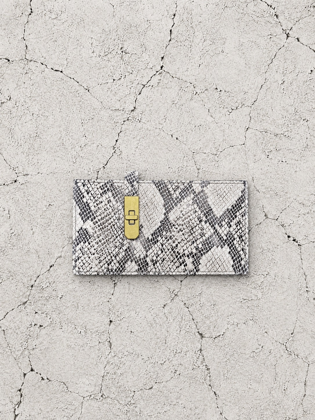 【M.U.L 2026-9】FLAT LONG WALLET - 転写Python - Champdelarose