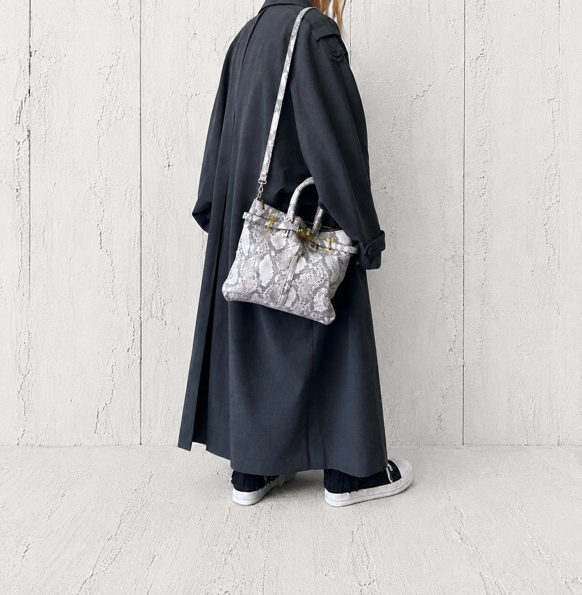 【M.U.L 2026-9】HELMET BAG S - 転写Python 洗い加工 - Champdelarose
