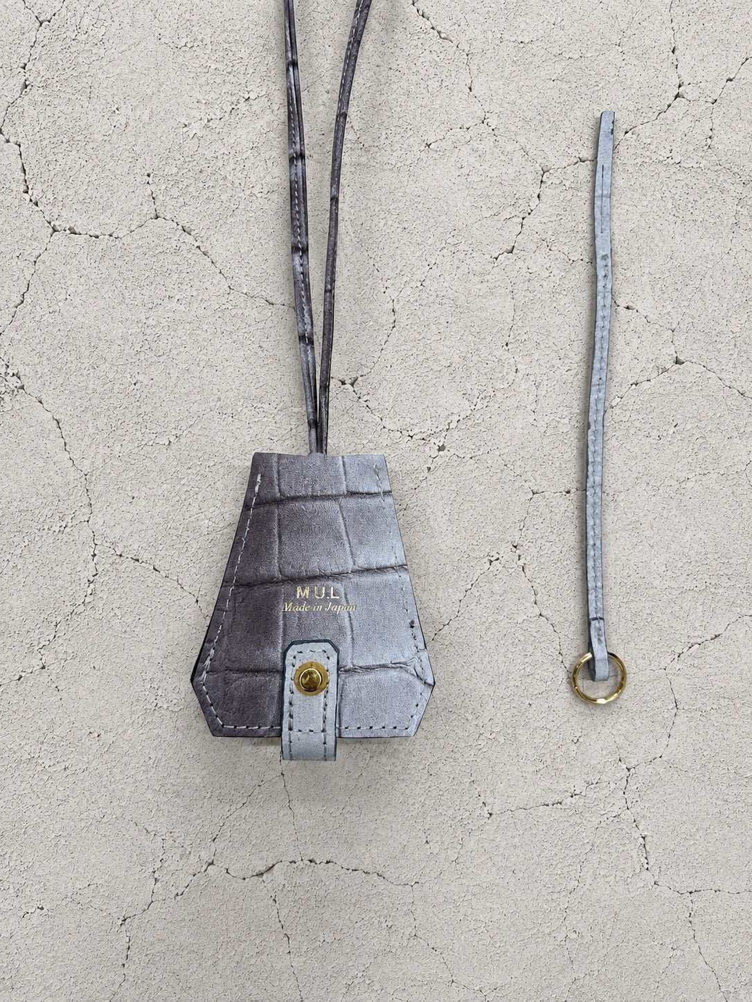 【M.U.L 2026-9】LEATHER KEY NECKLACE - ホワイトヌバックブラウン汚し加工 クロコダイル型押し - Champdelarose