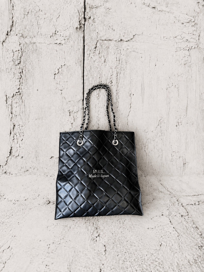 M.U.L. SHOPPER 30 Shape-Memory Leather - Black Quilt-Pattern Embossed