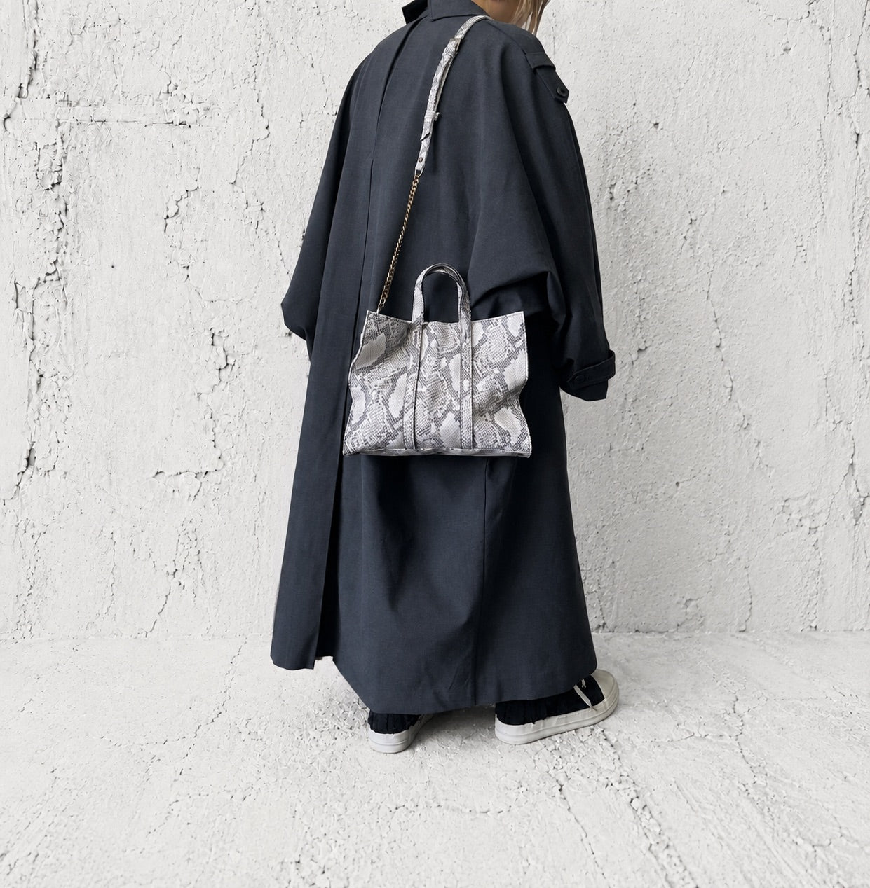 【M.U.L 2026-9】SQUARE TOTE S - 転写Python 洗い加工 - Champdelarose