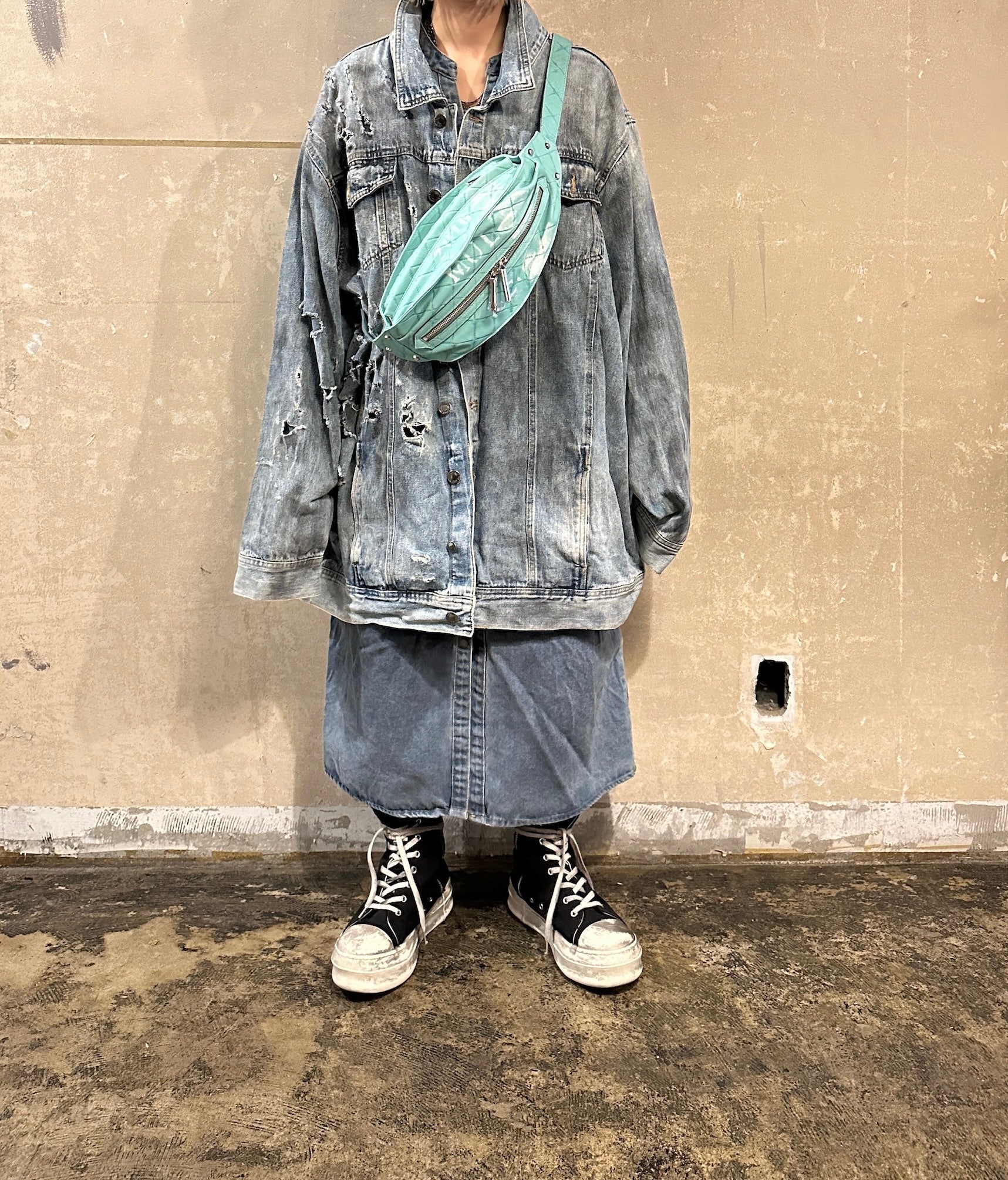 【M.U.L. 2026.3】CANDY BODY BAG - 淡青緑 - Champdelarose