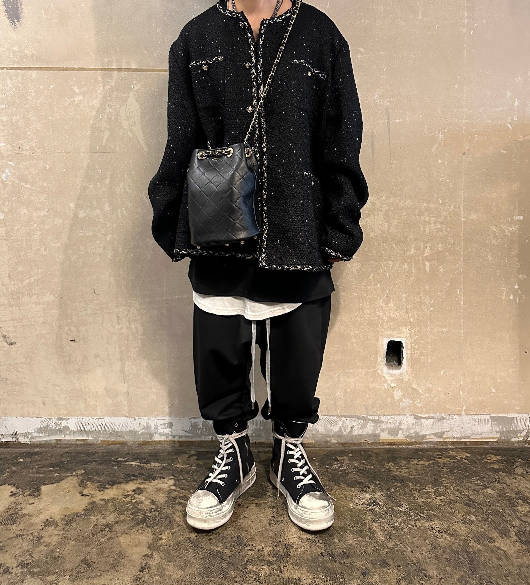 【M.U.L. 2026.3】CYLINDER BAG - BLACK QUILTING EMBOSS SERIES - Champdelarose
